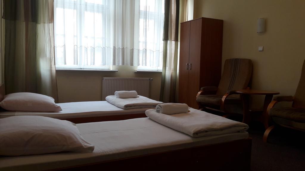 Motel Dom Turysty Kostrzyn nad Odra Exterior foto