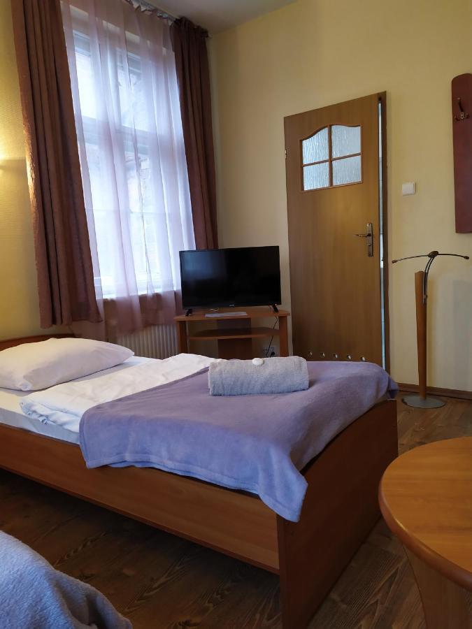 Motel Dom Turysty Kostrzyn nad Odra Exterior foto