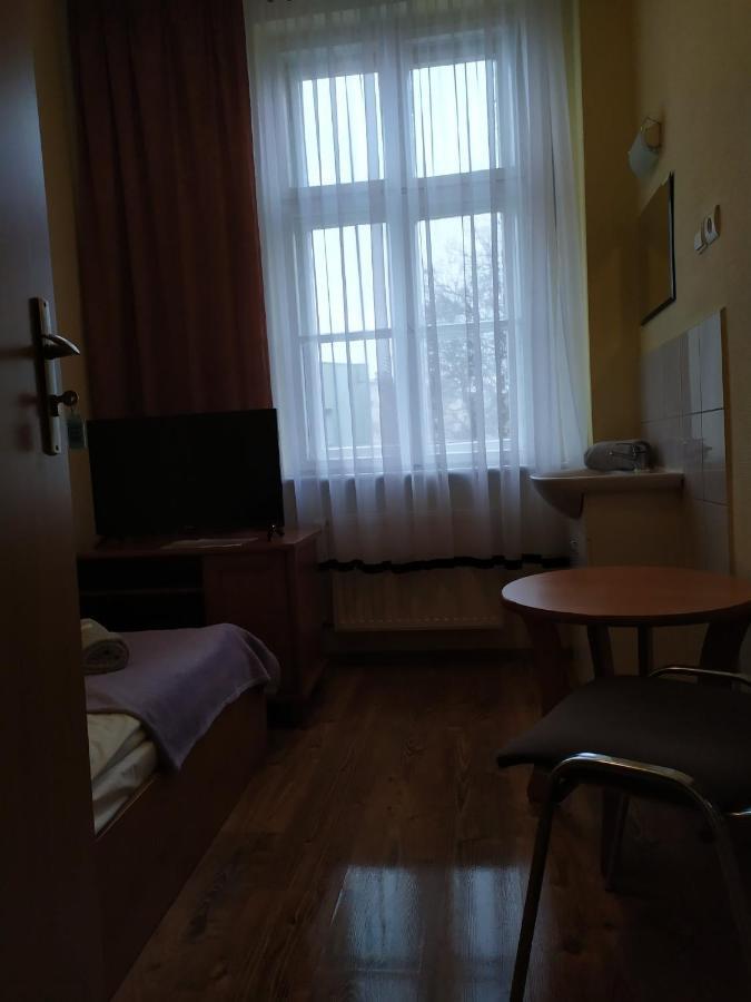 Motel Dom Turysty Kostrzyn nad Odra Exterior foto