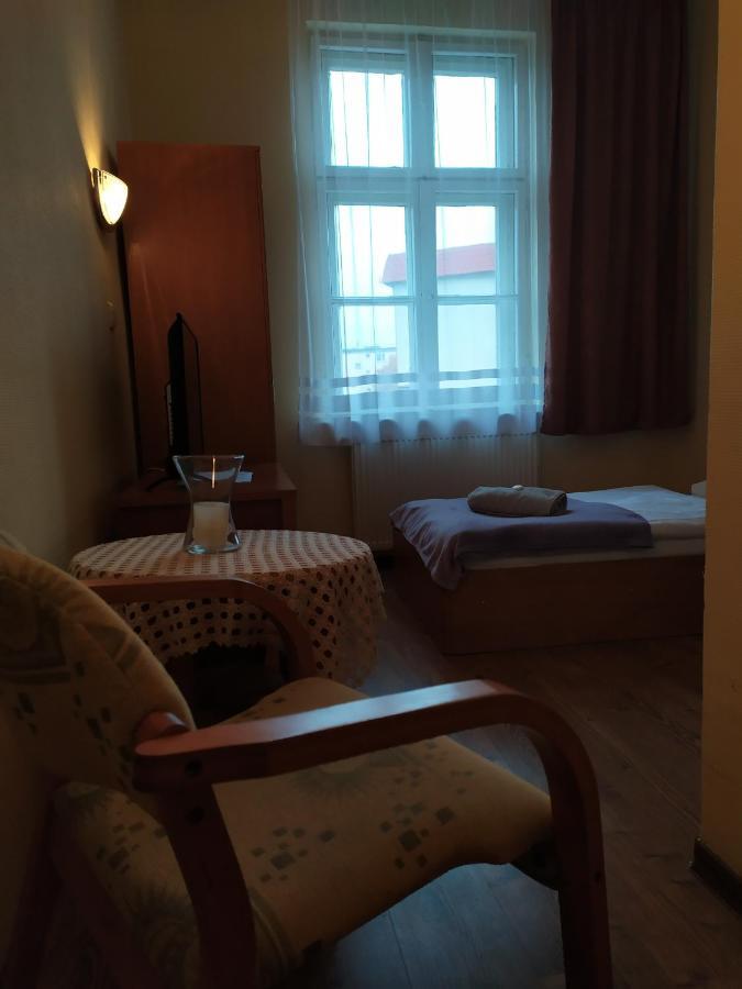 Motel Dom Turysty Kostrzyn nad Odra Exterior foto